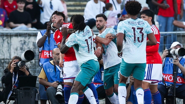 Portugal und Chile lieferten sich eine hitzige Partie.