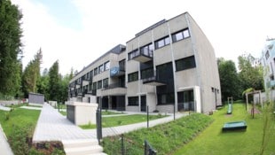 Das alte Labor-Gebäude der Uni wurde im Kern saniert. 36 Wohnungen werden in bester Lage ...