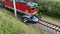 Bergearbeiten der Feuerwehr nach dem Unglück – auch für die Helfer dürfte der Einsatz eine ...