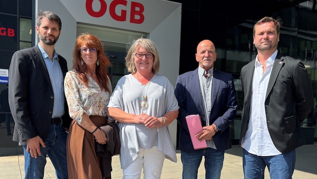 Zu Gesprächen bereit: Michael Kammerer (GPA), Maria Hauer (Younion), Beatrix Eiletz (GPA), ...