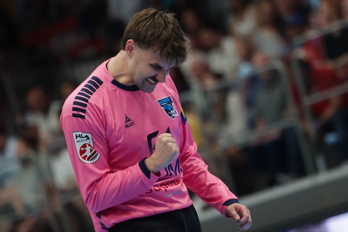 Goalie Flo Kaiper bejubelte seinen dritten Meistertitel.