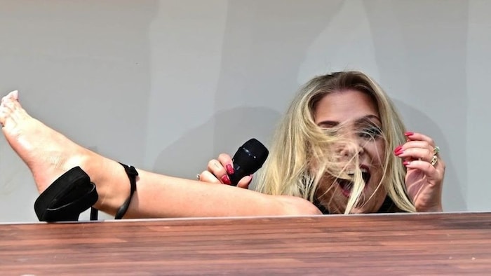 Schock-Sturz im „ZDF-Fernsehgarten“! Marina Marx fällt live von der Bühne