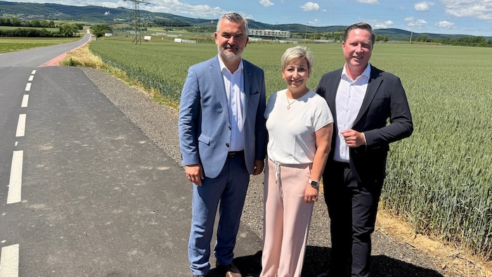 Bauareal besichtigt: Dorner, Schlager, Hoffmann (v. li.).