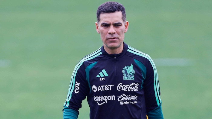 Ex-Kicker Rafael Marquez versucht nun als Teil des Trainerteams den WM-Fluch zu brechen.