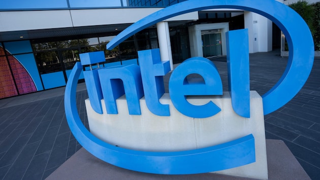 Der kriselnde US-Chipkonzern Intel will als Auftragsfertiger neu durchstarten – der ...