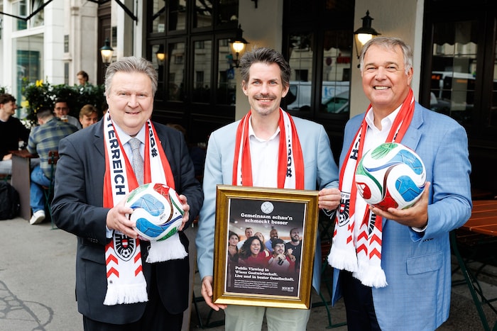 Bürgermeister Michael Ludwig, Gastro-Chef Thomas Peschta und Wirtschaftskammer-Boss Walter Ruck ...