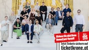 Cast und Leading Team von „Tosca“ beim offiziellen Probenstart der Oper im Steinbruch 2026.