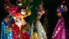 Die koreanische Choreografin Eun-Me Ahn, die oft als Asiens Pina Bausch bezeichnet wird, zeigt ...
