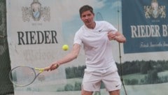 Oliver Glasner am Montag beim Promi-Tennis gegen FC-Bayern-Sportchef Christoph Freund und ...