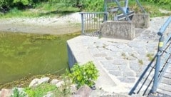 Der Wasserstand vor dem Einlass, der den Donaualtarm und das Stadtbad versorgt, hat sich erhöht. ...