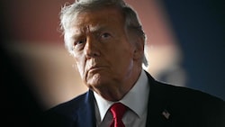 US-Präsident Donald Trump bestätigte den Abschuss eines Apache-Hubschraubers und ließ Angriffe ...