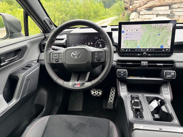 Ein 12,3-Zoll-Tachodisplay und ein 12,9-Zoll-Infotainment mit neuer Software-Plattform.