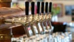 Für ein frisch gezapftes kleines Bier müssen Gäste in Tirol bis zu 5,20 Euro hinblättern.