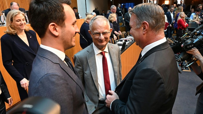 Foreign Minister Meinl-Reisinger, Education Minister Wiederkehr, Finance Minister Marterbauer, ...
