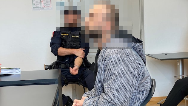 Der Angeklagte am Mittwoch vor Gericht