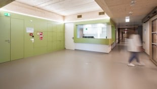 Blick auf eine neue Station im Krankenhaus der Elisabethinen