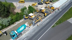 Die Bauarbeiten auf der Südautobahn erfordern viel Geduld. Bis Oktober 2026 sollen in diesem ...