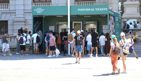 Der provisorische Ticketschalter vor dem Kunsthistorischen Museum bleibt wohl noch einige Zeit ...