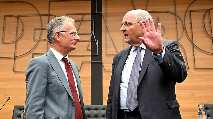 Finanzminister Markus Marterbauer mit Fiskalratschef Christoph Badelt