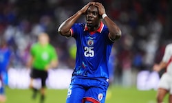 Haiti darf nicht in diesem Trikot spielen. 