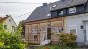 Das Haus in Klagenfurt wurde offenbar Schauplatz eines schrecklichen Verbrechens.