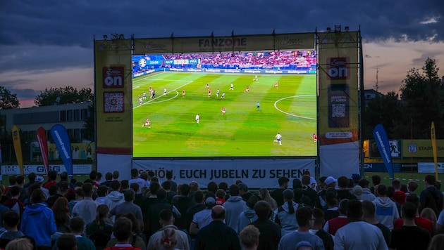 Bei der EM 2024 hat es noch in Nonntal Public Viewing gegeben. Für die WM heuer gibt es ...