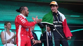 Altmeister Lewis Hamilton (l.) und Youngster Kimi Antonelli (r.)