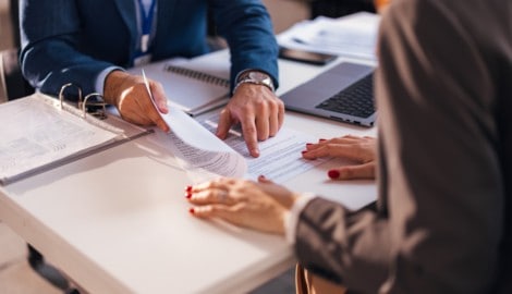 Rechtsstreit um intransparente Kreditbearbeitungsgebühren