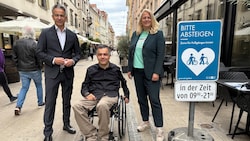Die ÖVP-Stadträte Kurt Hohensinner und Claudia Unger mit Inklusionssprecher Bernhard Alber  