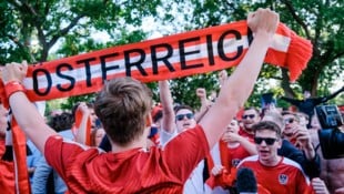 Im Vergleich zur EURO 2024 in Deutschland sind in den USA für Österreichs zwölften Mann viele ...