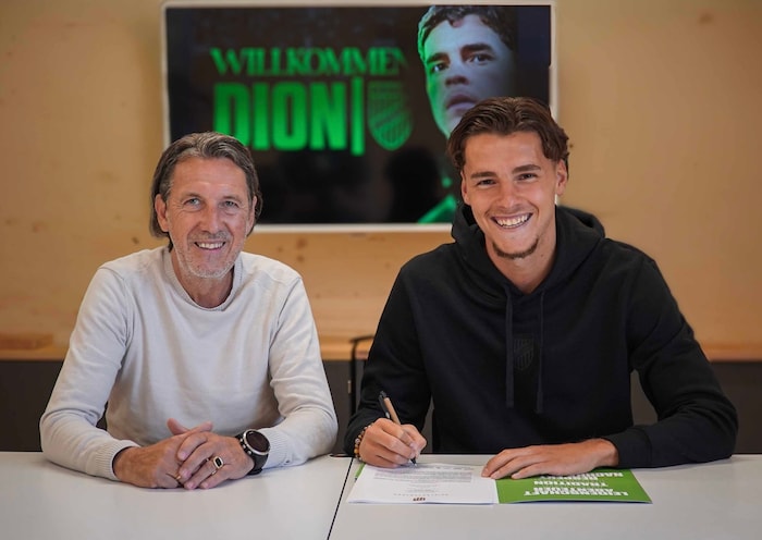Lustenau-Sportchef Dieter Alge (l.) und Dion Kacuri.