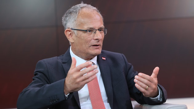 Der SPÖ-Minister sprach mit der „Krone“ über das Budget und das große „Tal der Tränen“.