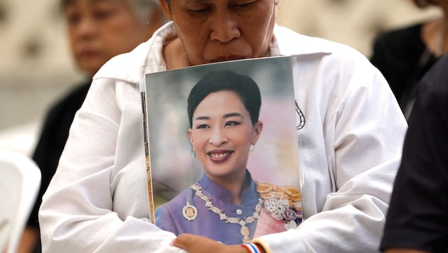 Trauer in Thailand: Prinzessin Bajrakitiyabha starb im Alter von 47 Jahren. Nach einem ...