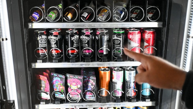 Alkoholische Getränke in einem Selbstbedienungsautomaten: Laut aktuellem Erkenntnis des ...