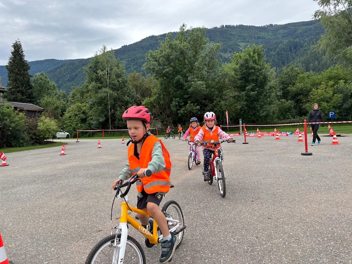 Spielerisch fit für den Straßenverkehr.
