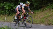 Kurioses Bild beim Ironman: Bitzinger und Fuchs sind auf der 180 km langen Radstrecke auf einem ...
