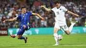 Der Klagenfurter Tarik Muharemovic (li.) traf mit Bosnien in er WM-Quali auf Österreich mit ...