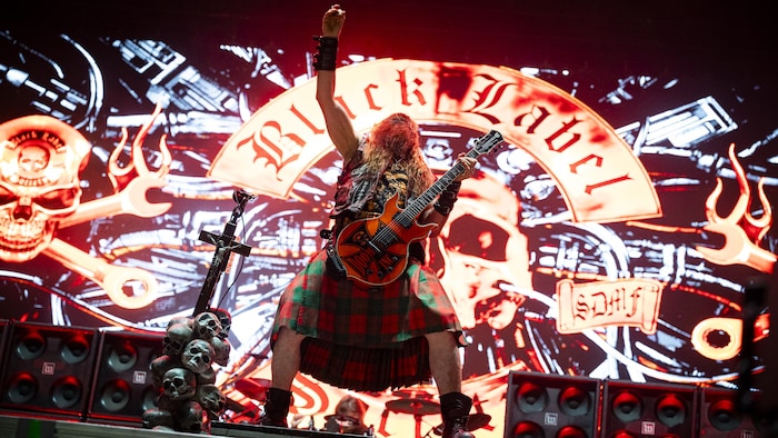 Die wahrscheinlich kräftigste Dosis Rock‘n‘Roll des Tages lieferte Ausnahmegitarrist Zakk Wylde ...