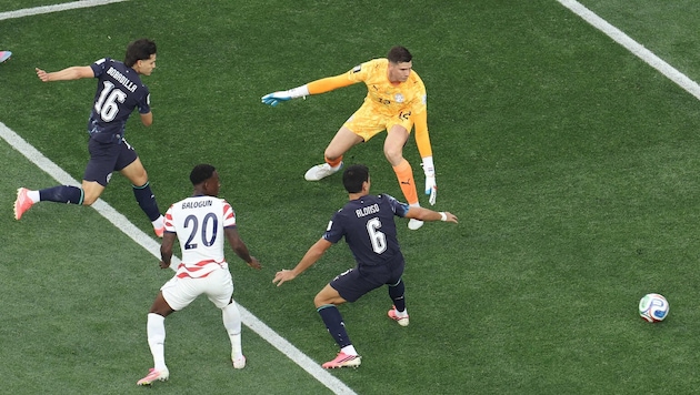 Das erste Eigentor der aktuellen WM fällt im Auftaktmatch von Co-Gastgeber USA.