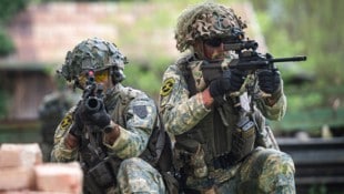 Viel Geld wird im Rahmen des Aufbauplans 2030+ in die Truppe sowie in moderne Ausrüstung ...