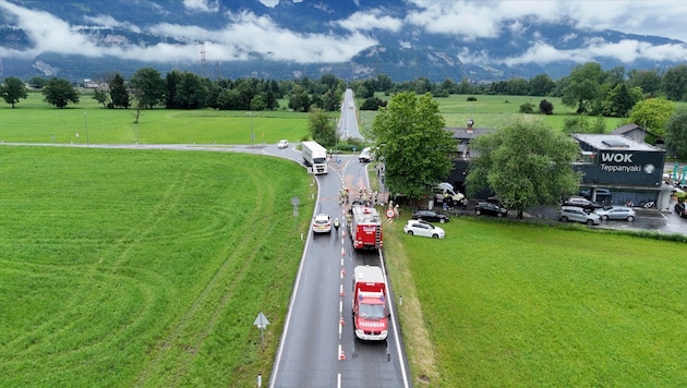Bei diesem Kreisverkehr kam es zu dem Crash.