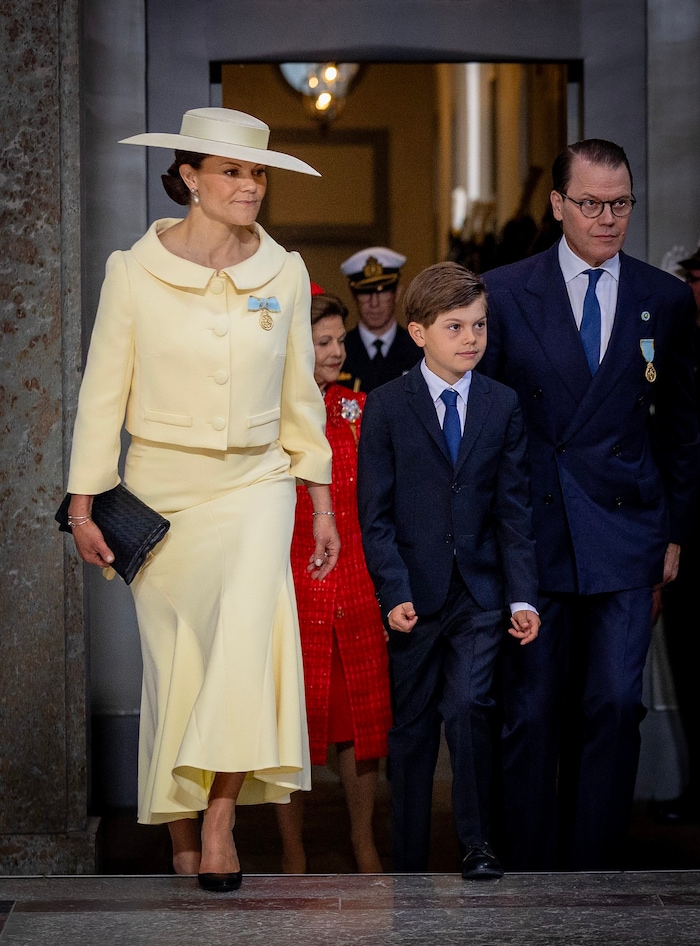 Kronprinzessin Victoria kam mit Ehemann Prinz Daniel und Sohn Prinz Oscar. Prinzessin Estelle ...