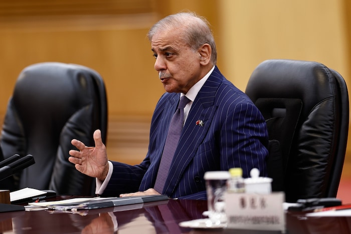 Laut Pakistan-Premierminister Shehbaz Sharif macht sich Pakistan für die Unterzeichnung des ...