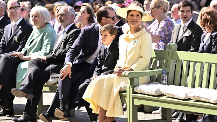 Kronprinzessin Victoria und Prinz Daniel warteten auf die Ankuft des Königspaares.