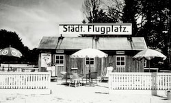 Der Flugbetrieb startete vor genau 100 Jahren mit dieser einfachen Werkzeug-Baracke.