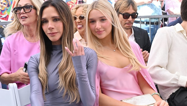 Harper Beckham wollte nach der Zeremonie am „Walk of Fame“ bei Bruder Brooklyn vorbeischauen – ...