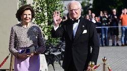 Die Feierlichkeiten zur goldenen Hochzeit ließ das schwedische Königspaar mit einem ...