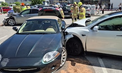 Der Unfall forderte mehrere Verletzte.