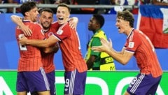 Schottland feiert den ersten Sieg bei einer WM-Endrunde seit 1990.