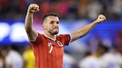 John McGinn jubelte.